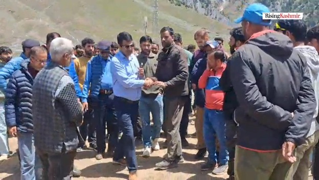 Pony Movement, Traffic Violations Under Scrutiny in Sonamarg